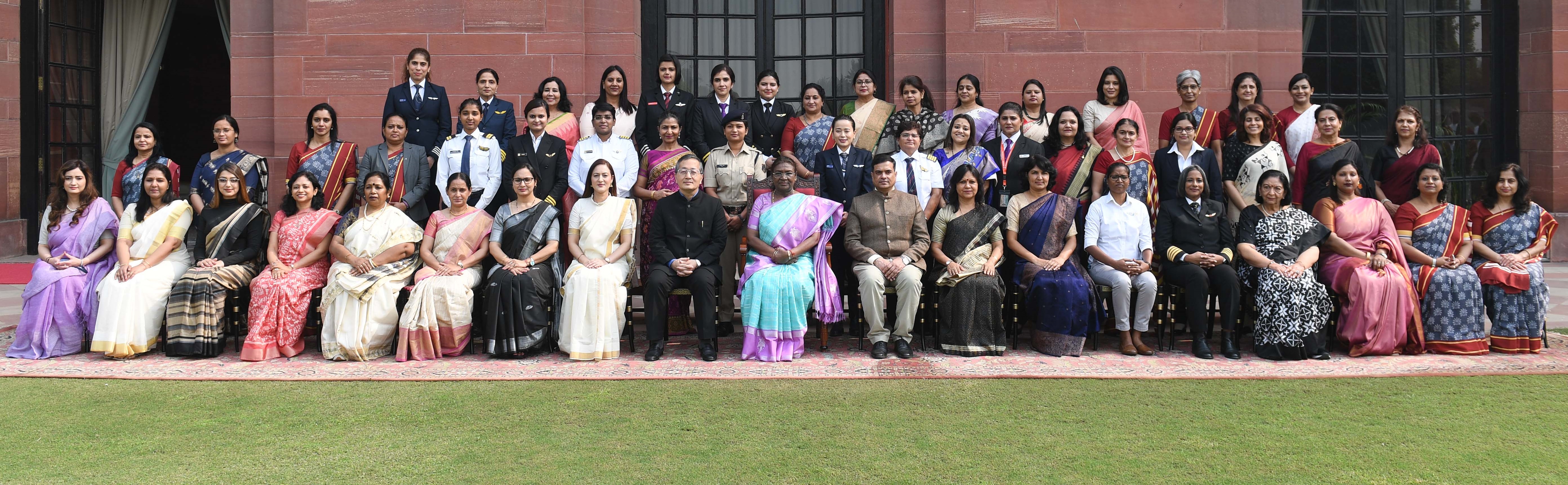 The President of India, Smt Droupadi Murmu interacted with a group of women achievers in the Indian Aviation Sector at Rashtrapati Bhavan on November 4, 2024.