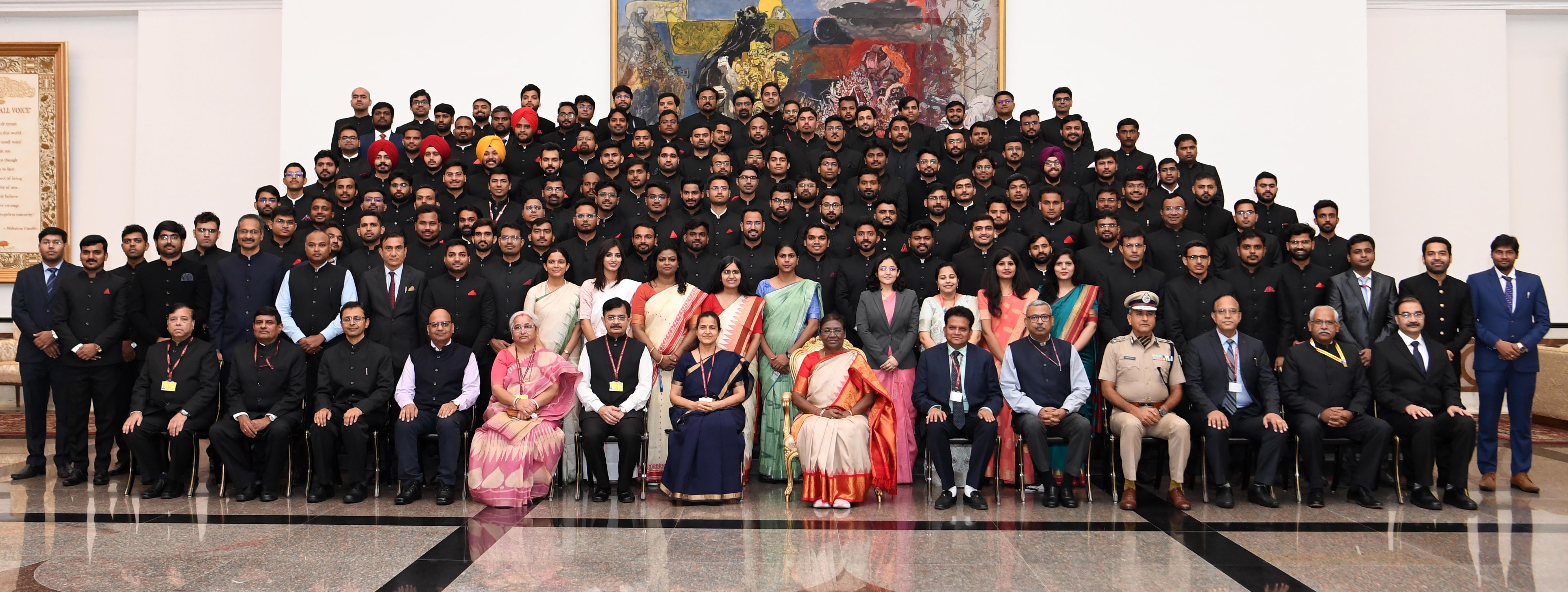 A group of 213 probationers of Indian Railways (2019, 2020 and 2021 batches) called on the President of India, Smt Droupadi Murmu at Rashtrapati Bhavan Cultural Centre on September 15, 2023.