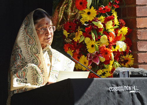 Speech by Her Excellency the President of India Shrimati Pratibha Devisingh Patil at the Unveiling of Mahatma Gandhi's Bust