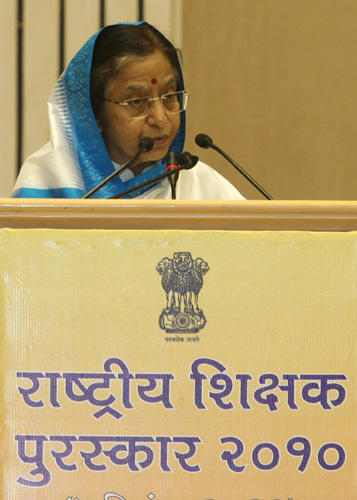 Speech By Her Excellency The President Of India, Shrimati Pratibha Devisingh Patil At The Presentation Of The National Awards To Meritorious Teachers