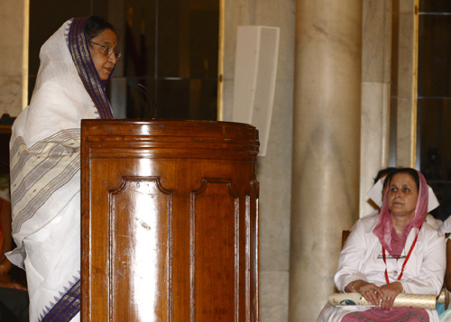 Speech By Her Excellency The President Of India, Shrimati Pratibha Devisingh Patil At The Presentation Of The National Florence Nightingale Awards For Nursing Personnel