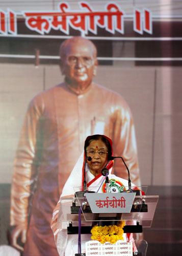 Speech by Her Excellency the President of India, Shrimati Pratibha Devisingh Patil at the Farmers' and Women's Rally and Other Functions at Indapur, Maharashtra