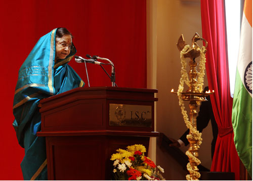 Speech by Her Excellency the President of India, Shrimati Pratibha Devisingh Patil at the Social & Cultural Centre at Abu Dhabi, Uae