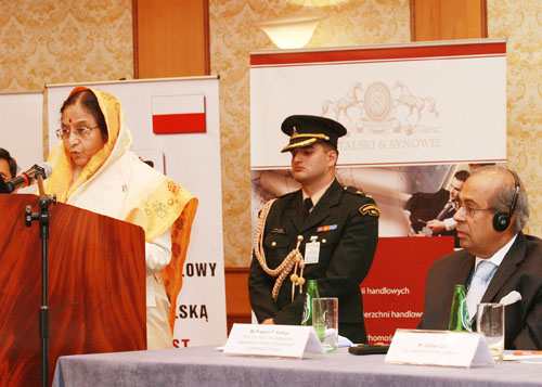 Speech by Her Excellency the President of India, Shrimati Pratibha Devisingh Patil, at the Business Luncheon Meeting at Warsaw, Poland