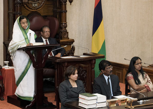 Speech By Her Excellency The President Of India, Shrimati Pratibha Devisingh Patil At The National Assembly Of Mauritius