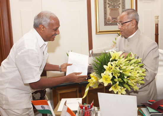 Shri Chinta Mohan M.P.(LS) calling on the President of India, Shri Pranab Mukherjee at Rashtrapati Bhavan in New Delhi on August 21, 2012.