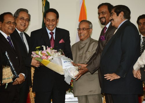 The Chairman of the Jatiya Party, Gen (Retd) H.M. Ershad along with his delegation calling on the President of India, Shri Pranab Mukherjee at Dhaka, Bangladesh on March 4, 2013.