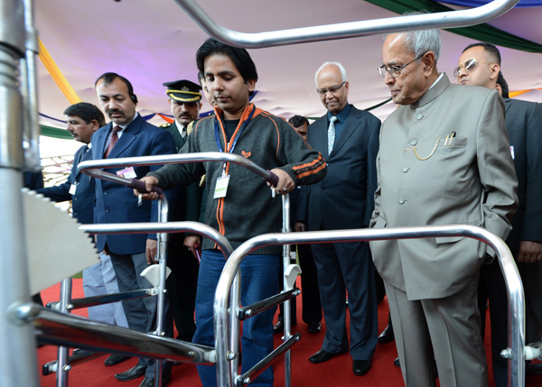 The President of India, Shri Pranab Mukherjee visiting the Annual Innovation Exhibition organized by the National Innovation Foundation at Sports Ground near Rashtrapati Bhavan Auditorium in New Delhi on March 7, 2014. Also seen is the Chairperson of the 