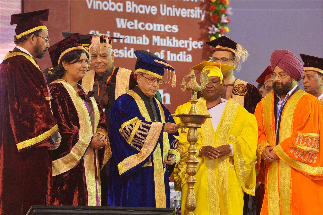 The President of India, Shri Pranab Mukherjee during the Seventh Convocation of Vinoba Bhave University at Hazaribagh in Jharkhand on January 9, 2016. 