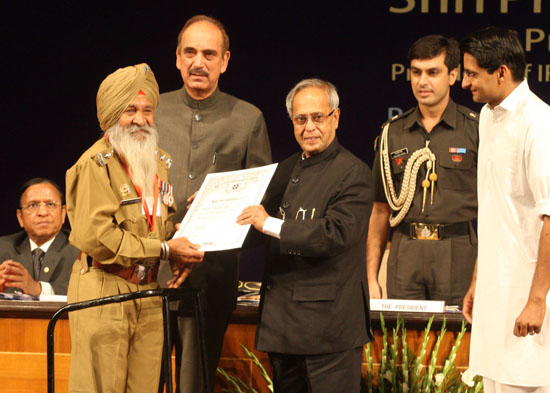 The President of India, Shri Pranab Mukherjee while presenting medals and shield awards to volunteers and and centers of St. John Ambulance (India) in recognition of their committed services at Rashtrapati Bhavan Auditorium, New Delhi on May 3, 2013. Also