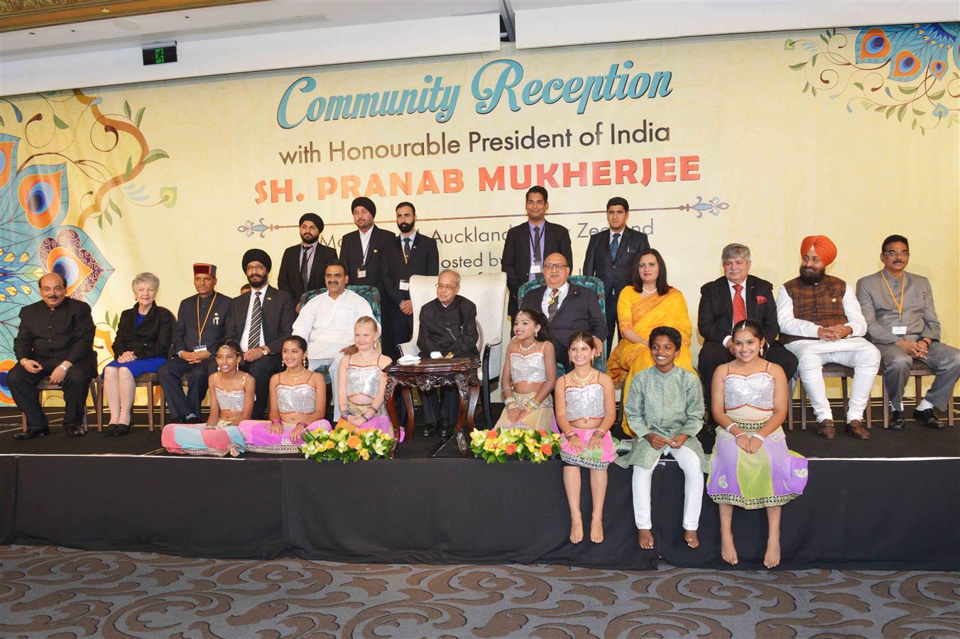 The President of India, Shri Pranab Mukherjee at the Indian Community Reception hosted by the High Commissioner of India in New Zealand, Shri Sanjiv Kohli at Auckland in New Zealand on May 01, 2016. 