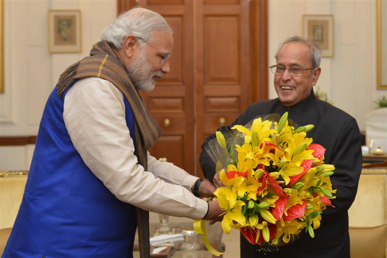 The President of India, Shri Pranab Mukherjee meeting with Shri Narendra Modi, Prime Minister of India on the occasion of New Year at Rashtrapati Bhavan on January 1, 2016. 