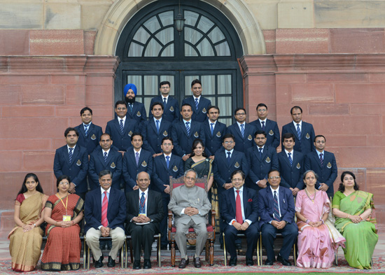 The President of India, Shri Pranab Mukherjee with the 20-Indian Trade Service Probationers of 2010 and 2011 Batches when they called-on him at Rashtrapati Bhavan in New Delhi on July 31, 2013.