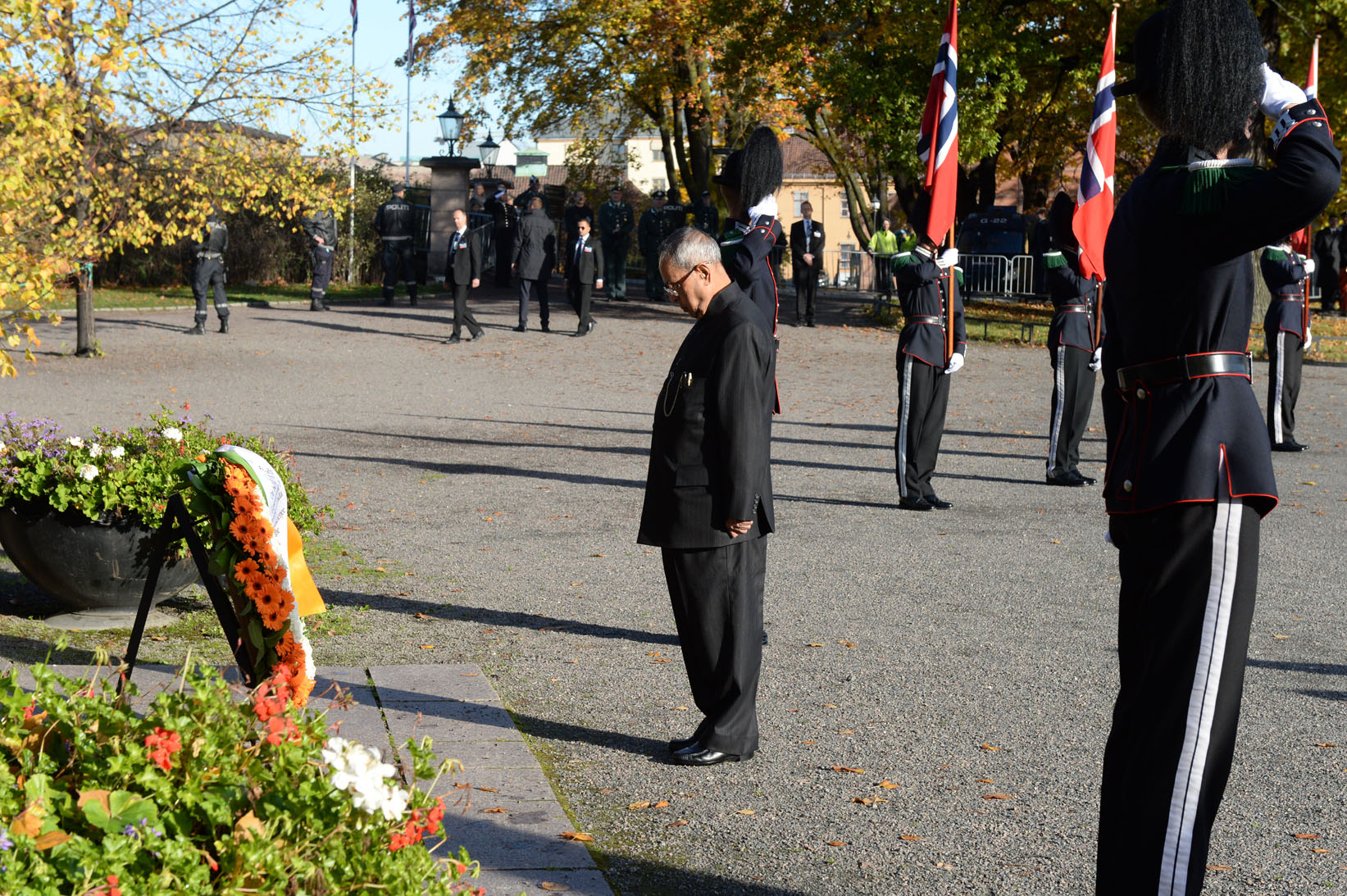 The President of India, Shri Pranab Mukherjee Laying the Wreath at the National Monument of Norway at Oslo in Norway on October 13, 2014. 