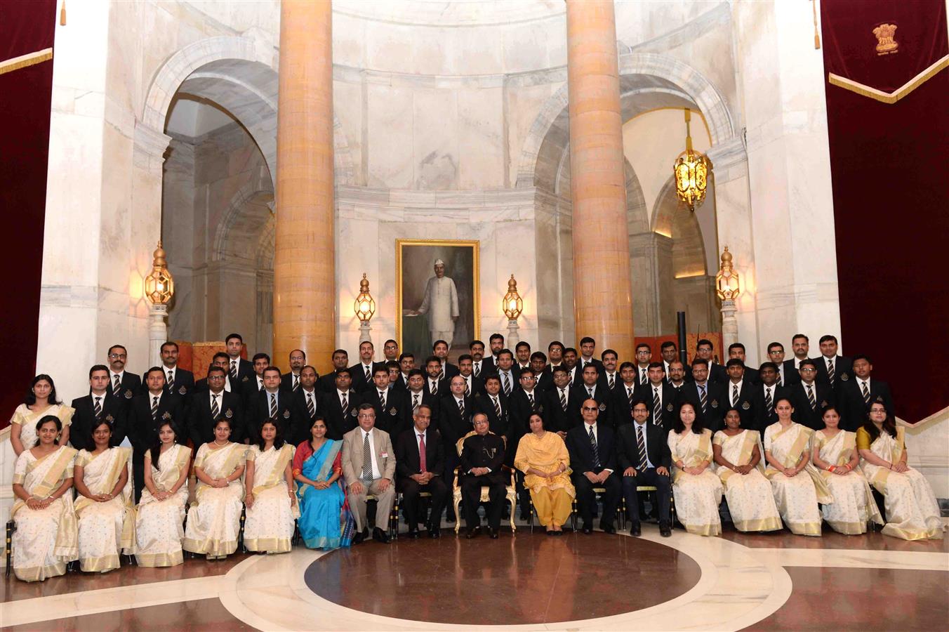 The President of India, Shri Pranab Mukherjee meeting with the Probationers of 66th (2014 Batch) of the Indian Revenue Service (Customs & Central Excise) from National Academy of Customs, Excise & Narcotics, Faridabad at Rashtrapati Bhavan on August 22, 2 