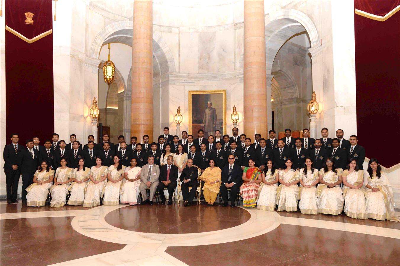 The President of India, Shri Pranab Mukherjee meeting with the Probationers of 66th (2014 Batch) of the Indian Revenue Service (Customs & Central Excise) from National Academy of Customs, Excise & Narcotics, Faridabad at Rashtrapati Bhavan on August 22, 2 