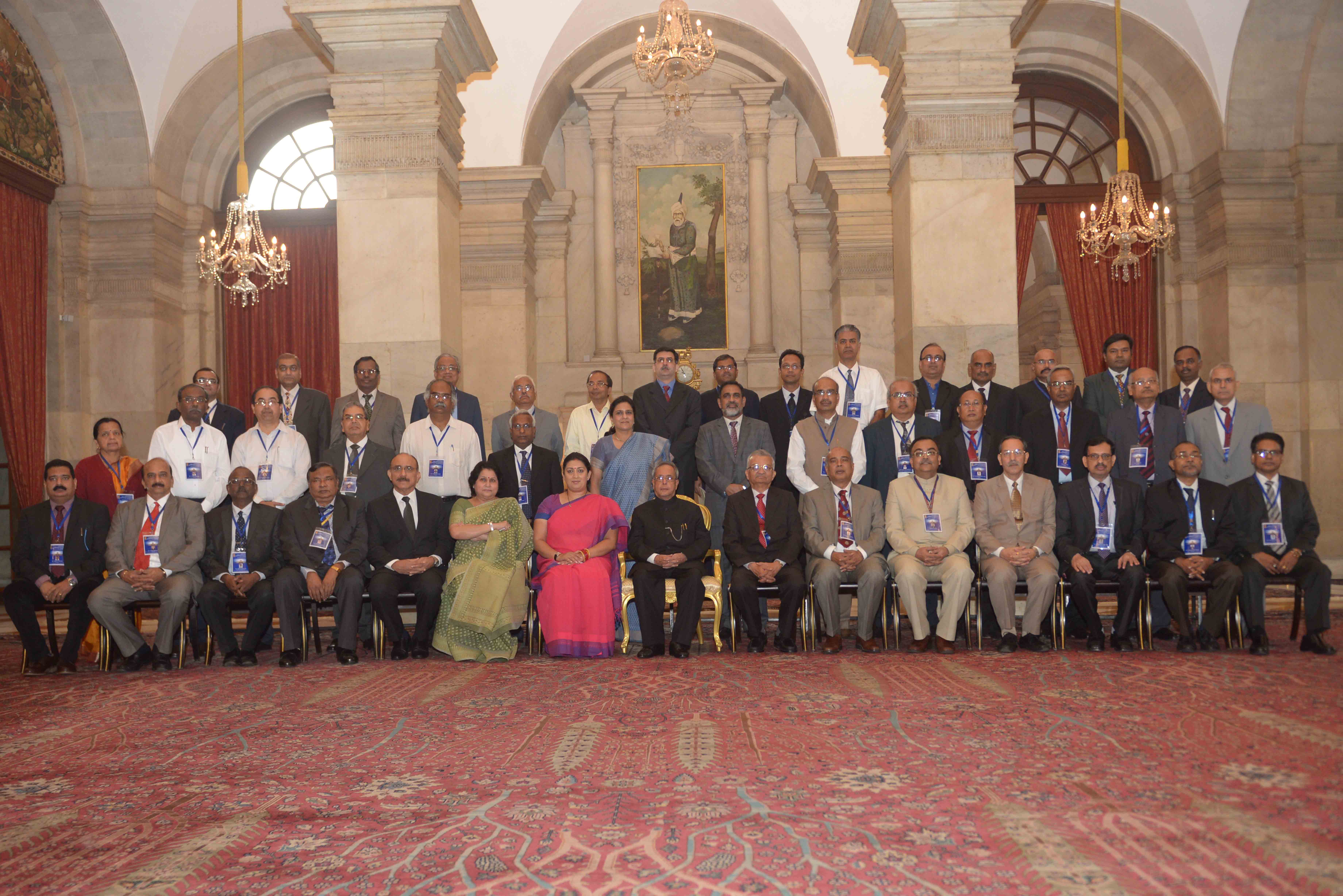 The President of India, Shri Pranab Mukherjee with the Directors of National Institutes of Technology (NITs) at Rashtrapati Bhavan on October 29, 2014. 