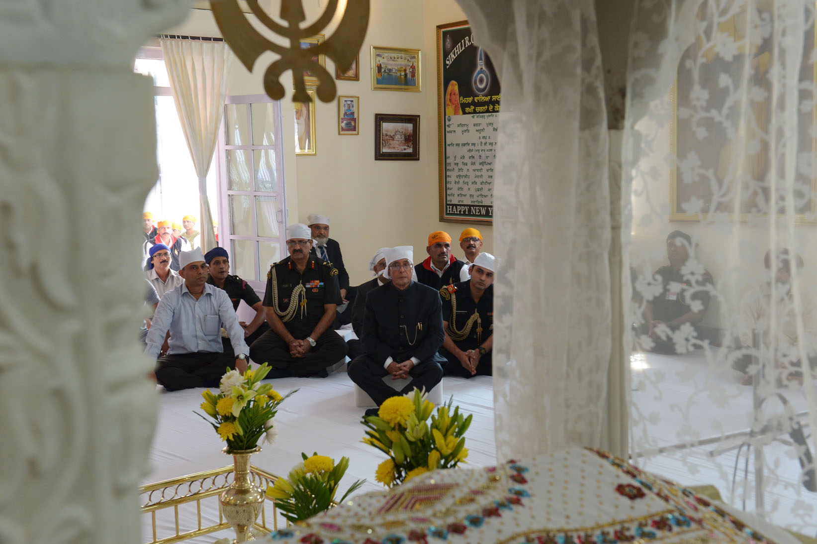 The President of India, Shri Pranab Mukherjee visiting President Body Guard Regimental Gurudwara on the occasion of the 546th Birth Anniversary of Guru Nanak Devji at Rashtrapati Bhavan on November 6, 2014. 