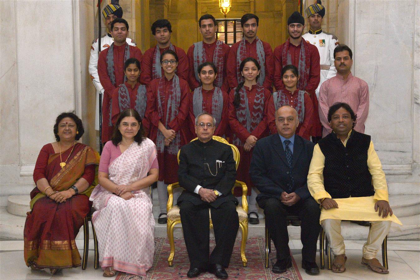 The President of India, Shri Pranab Mukherjee with recipients of children and National Awards for Child Welfare 2014 on the occasion of Children’s Day at Rashtrapati Bhavan on November 14, 2015.