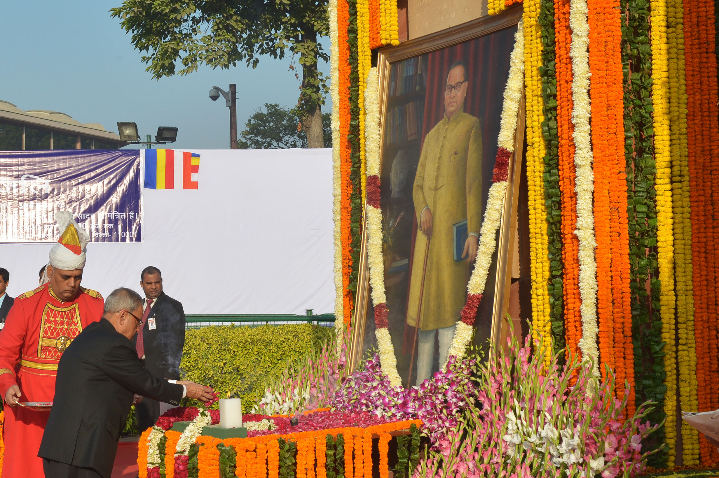 The President of India, Shri Pranab Mukherjee, offering floral tributes at the statue of Baba Saheb Dr. BR Ambedkar on the occasion of his ‘Mahaparinirvan Diwas’ at Parliament House Lawns on December 6, 2014. 