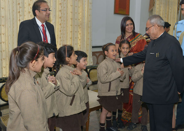 The President of India Shri Pranab Mukherjee meeting children from various Schools and Organisation from all over the country on the occasion of Children's Day at Rashtrapati Bhavan Auditorium in New Delhi on November 14, 2013.