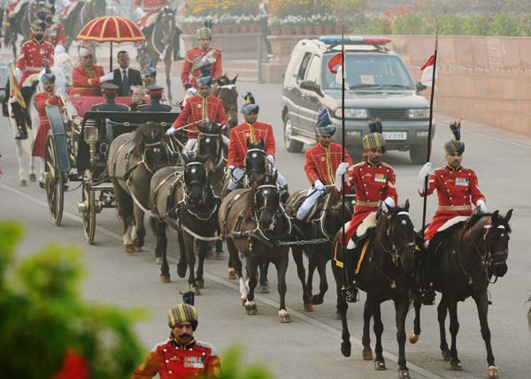 The President of India Shri Pranab Mukherjee on the way to Vijay Chowk in New Delhi on January 29, 2014 for attending the Beating Retreat function. 