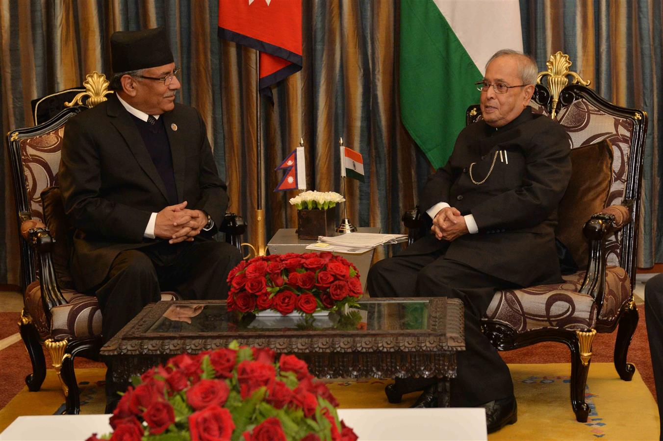 The Prime Minister of Nepal, Rt. Hon’ble Mr. Pushpa Kamal Dahal ‘Prachanda’ calling on the President of India, Shri Pranab Mukherjee at Kathmandu in Nepal on November 2, 2016. 