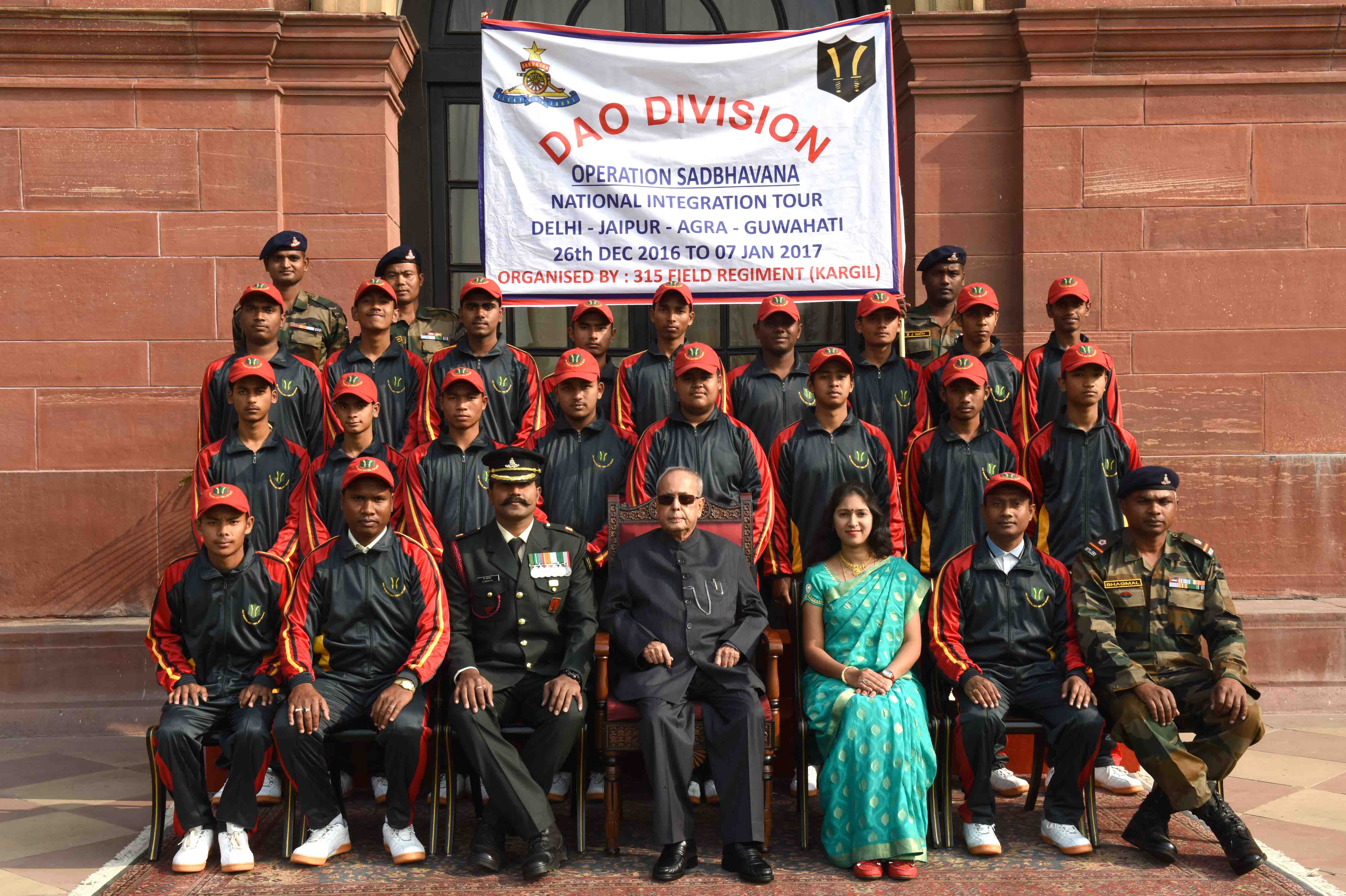 The President of India, Shri Pranab Mukherjee with the students from Dibrugarh in Assam attending Operation Sadbhavana tour organized by the 315 FD REGT (KARGIL) at Rashtrapati Bhavan on January 2, 2017.