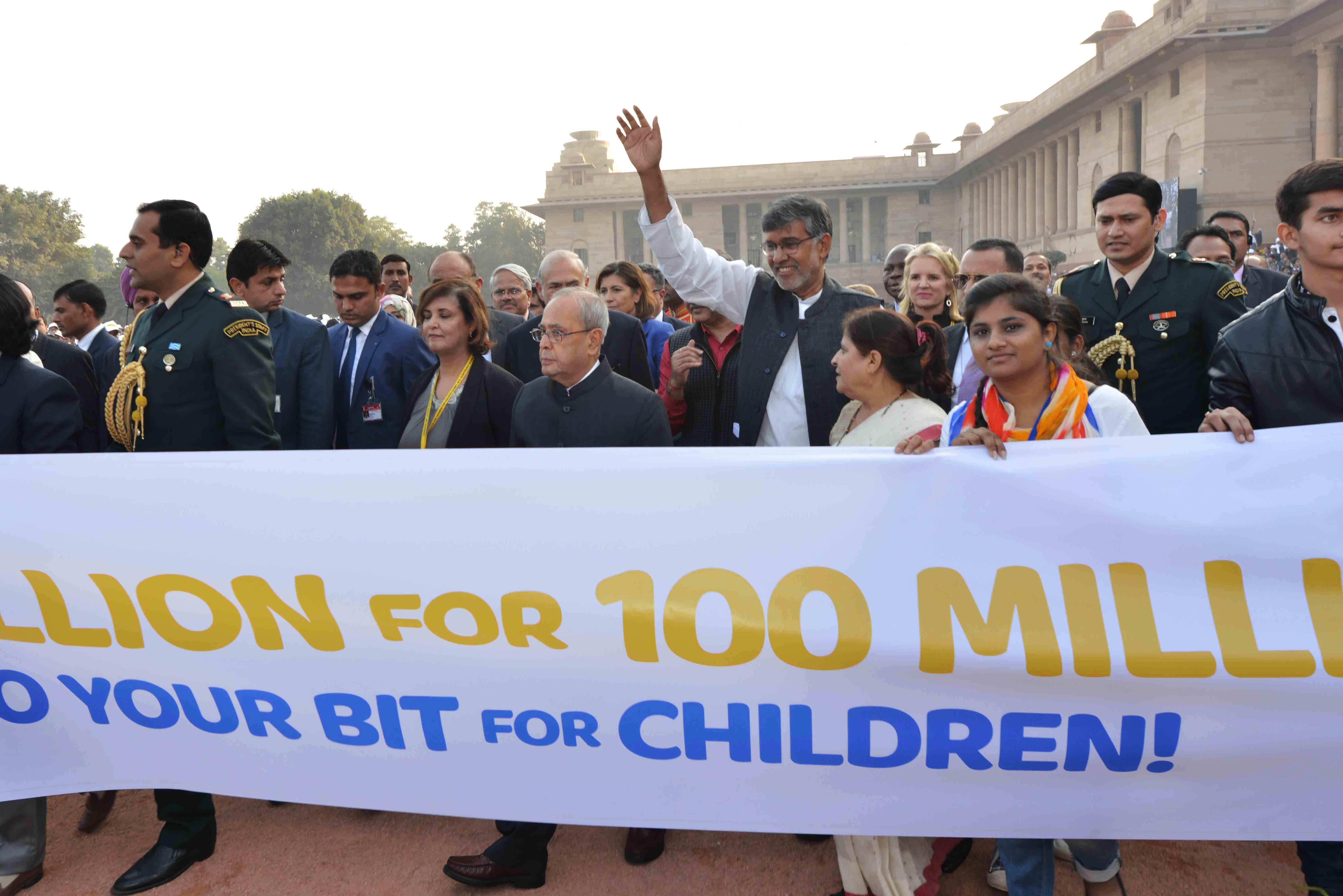 The President of India, Shri Pranab Mukherjee at the flagging off the 100 Million for 100 Million Campaign at Rashtrapati Bhavan on December 11, 2106. 