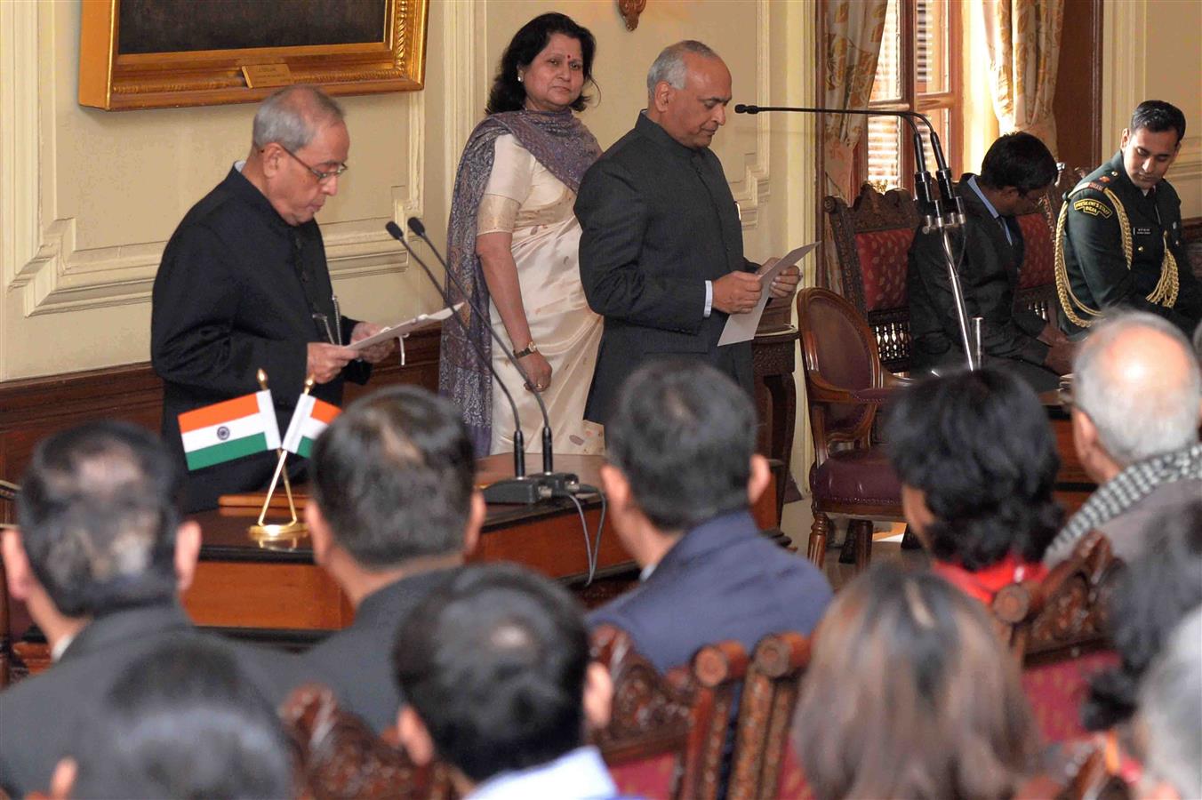 The President of India, Shri Pranab Mukherjee administering the oath of office to Shri R.K. Mathur as Chief Information Commissioner in the Central Information Commission at Rashtrapati Bhavan on January 04, 2016. 