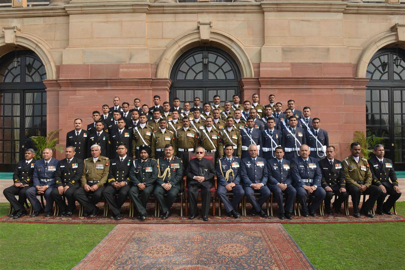 The President of India, Shri Pranab Mukherjee with Provost Outriders of the Three Services at Rashtrapati Bhavan on January 30, 2016. 