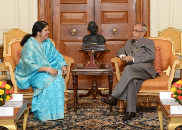 The Speaker of the National Parliament (Jatiya Sangsad) of Bangladesh, Dr. Shirin Sharmin Chaudhury meeting the President of India Shri Pranab Mukherjee at Rashtrapati Bhavan in New Delhi on February 14, 2014. 