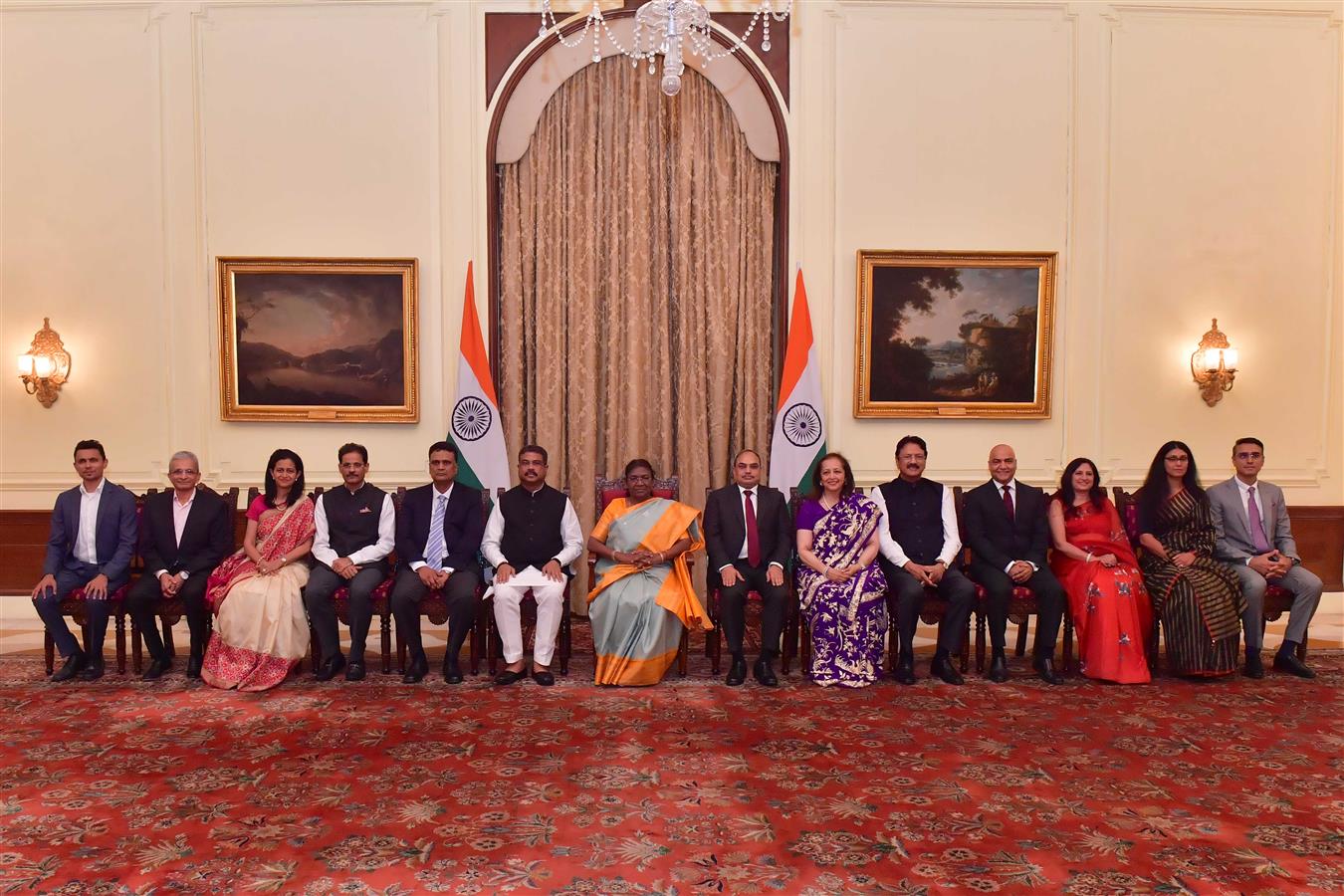 A group of eminent Alumni/Benefactors called on the President of India, Smt Droupadi Murmu at Rashtrapati Bhavan on July 10, 2023 on the sideline of the Visitor's Conference 2023.