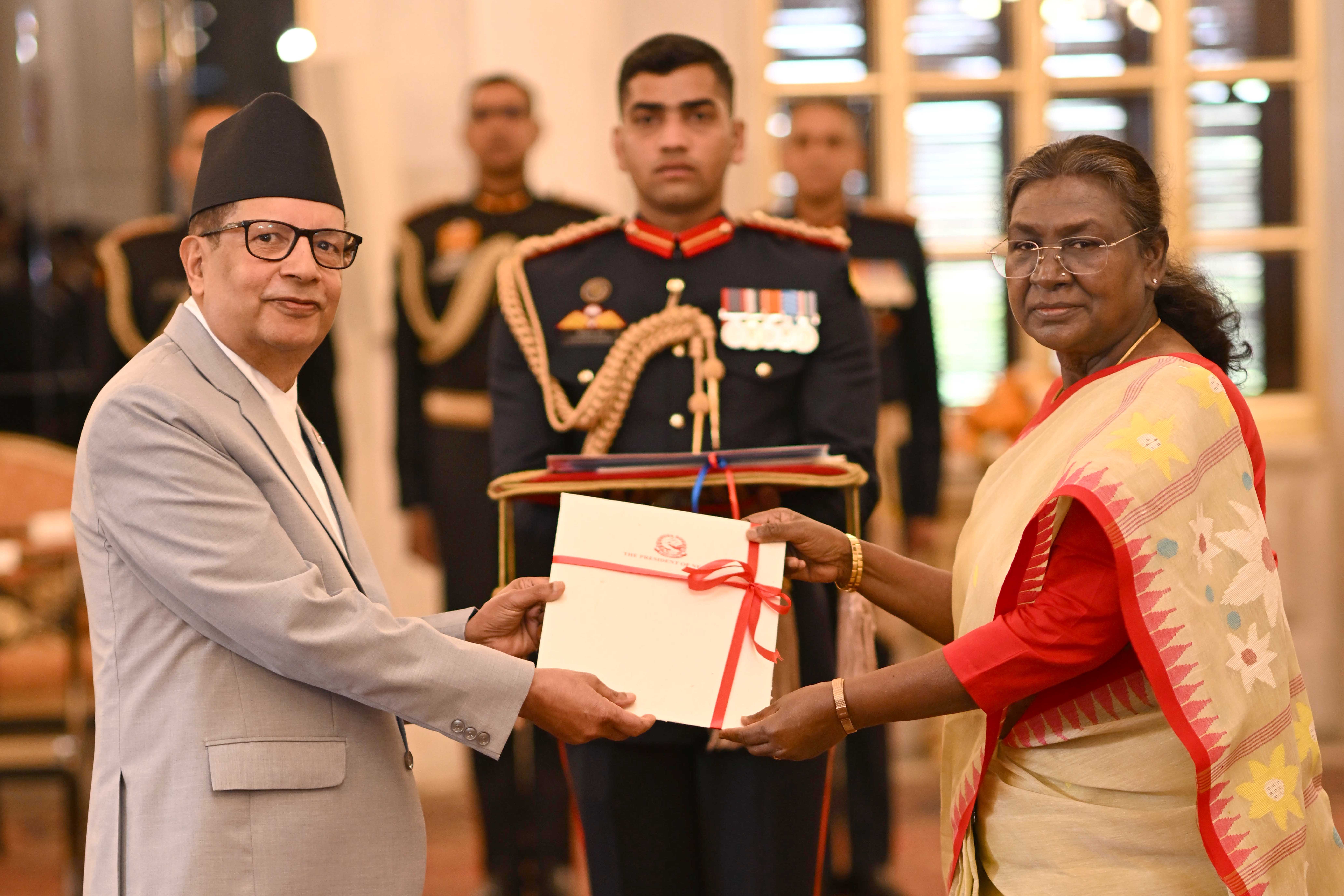 H.E. Dr Shankar Prasad Sharma, Ambassador of Nepal presenting credentials to the President of India, Smt Droupadi Murmu at a ceremony held at Rashtrapati Bhavan on February 17, 2025.