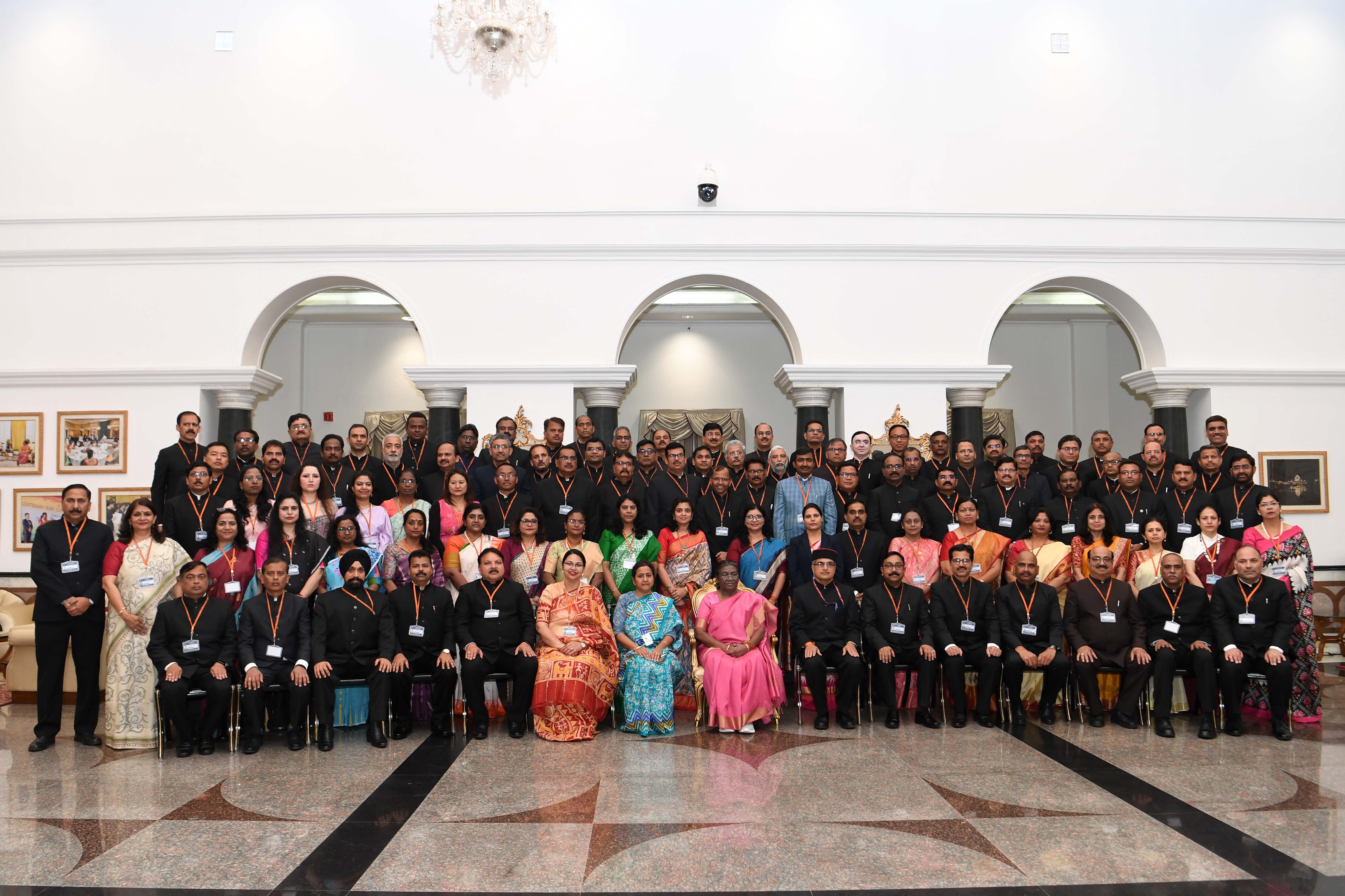 State civil services officers attending the 125th Induction Training Programme at LBSNAA called on the President of India, Smt Droupadi Murmu at Rashtrapati Bhavan on March 18, 2024.