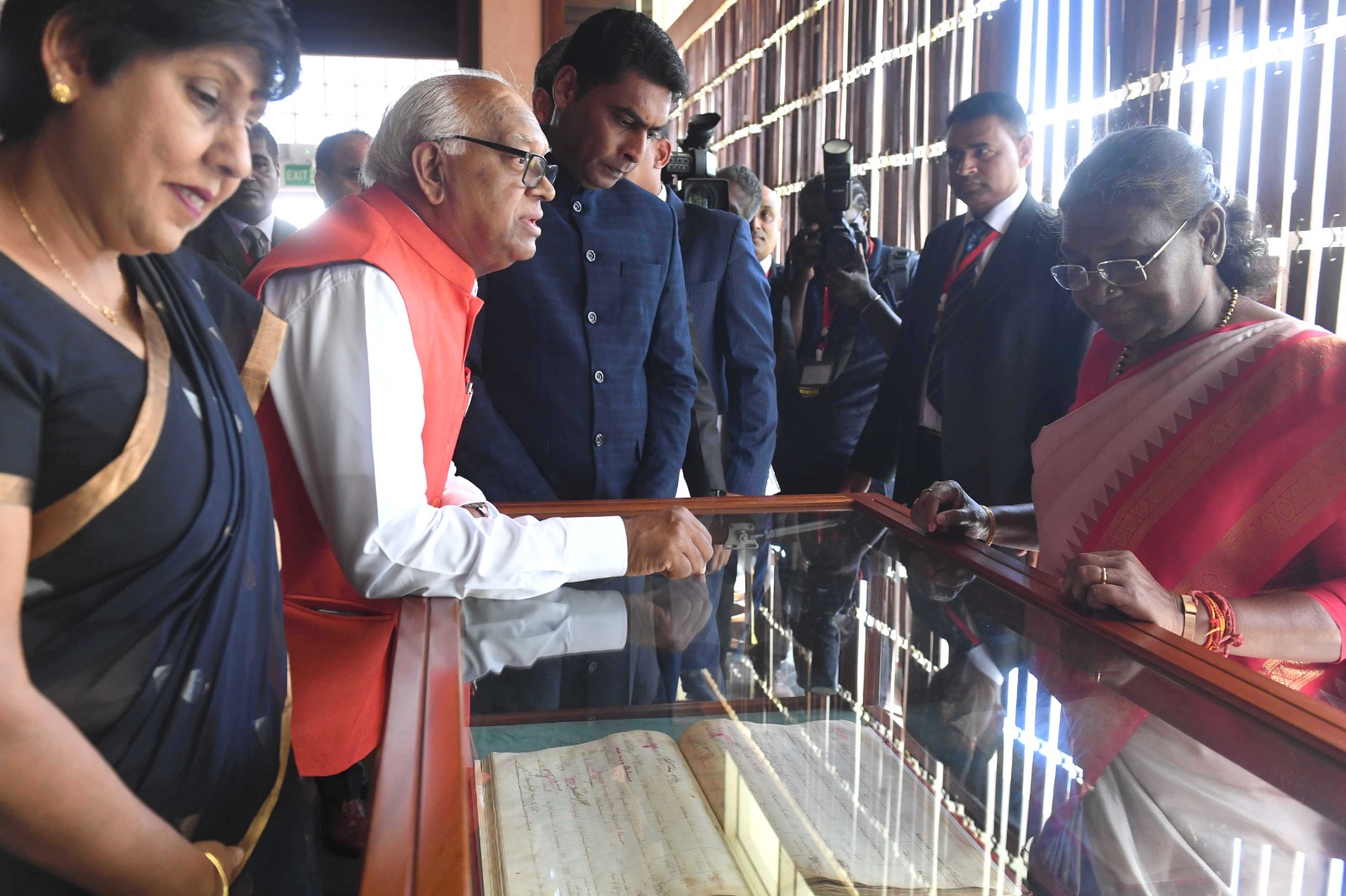 The President of India, Smt Droupadi Murmu visited the Mahatma Gandhi Institute (MGI), Moka, Mauritius on March 12, 2024.