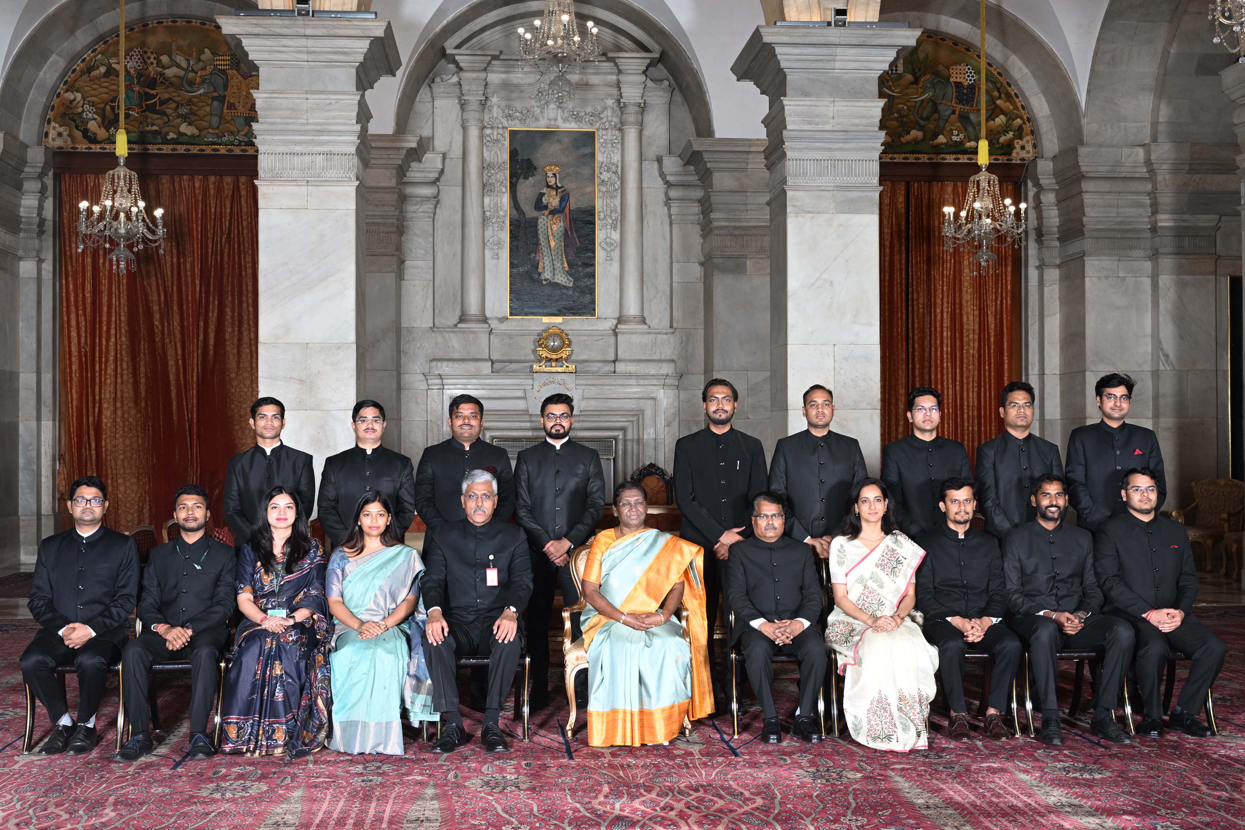 Probationers of Indian Forest Service (2022 batch) and Officers/Officer Trainees of Indian Defence Estates Service (2018 and 2022 batch) called on the President of India, Smt Droupadi Murmu at Rashtrapati Bhavan on July 24, 2023.