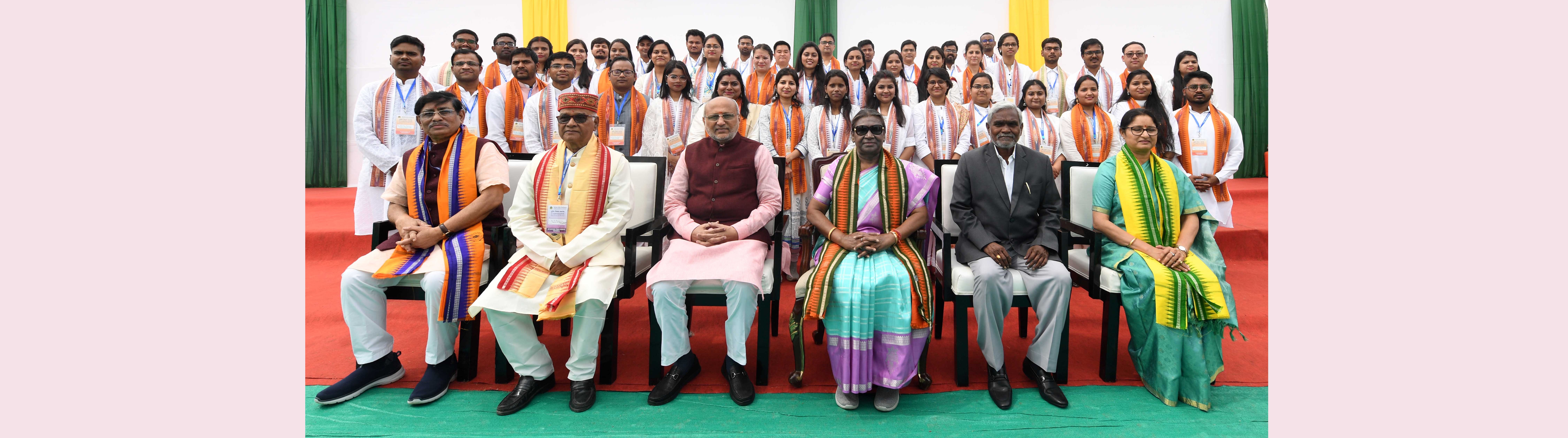 The President of India, Smt Droupadi Murmu graced and addressed the third convocation of the Central University of Jharkhand at Ranchi on February 28, 2024. 